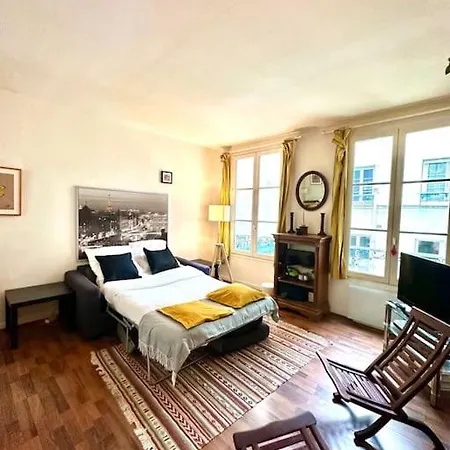 Cozy 1br In The Heart Of Appartamento Parigi